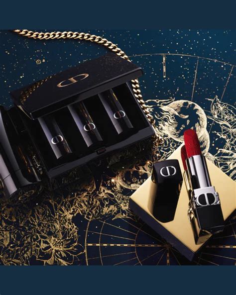 minaudiere lipstick gift set.